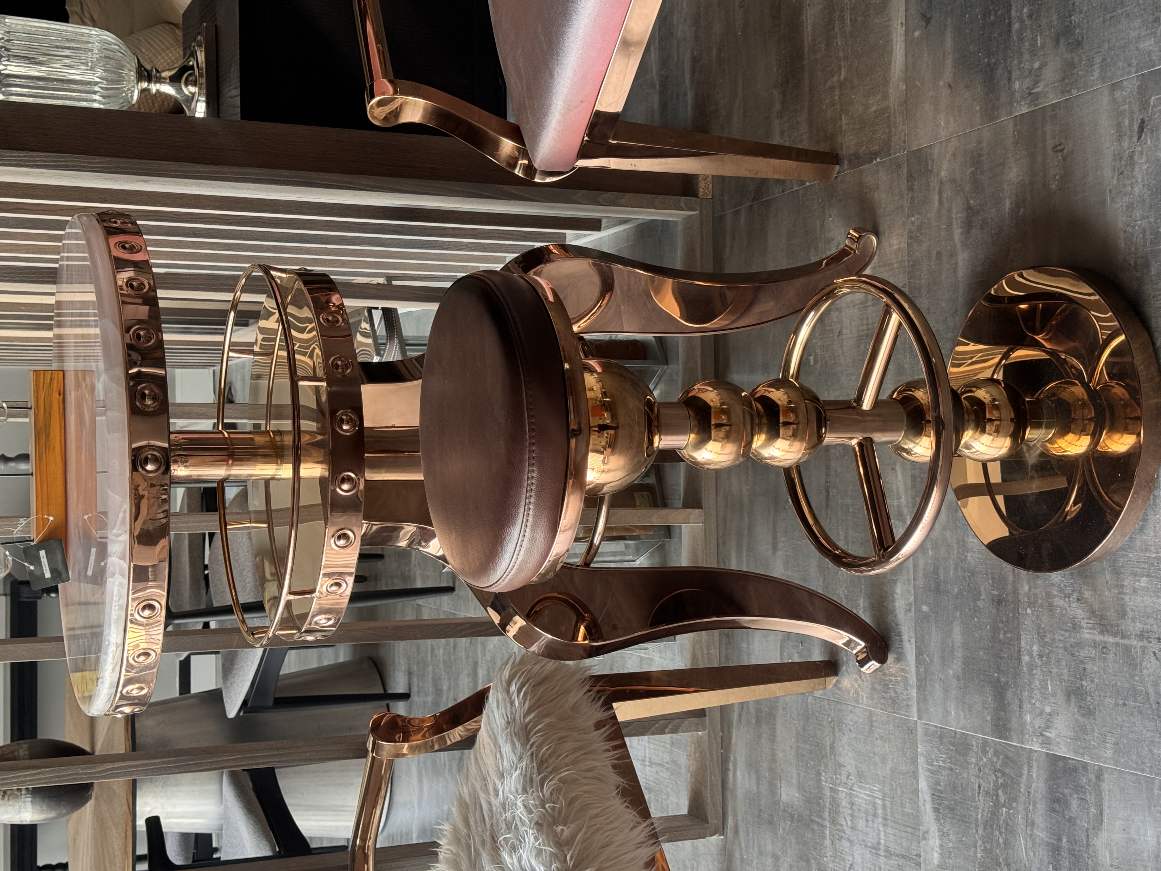 صندلی بار استیل جک دار 